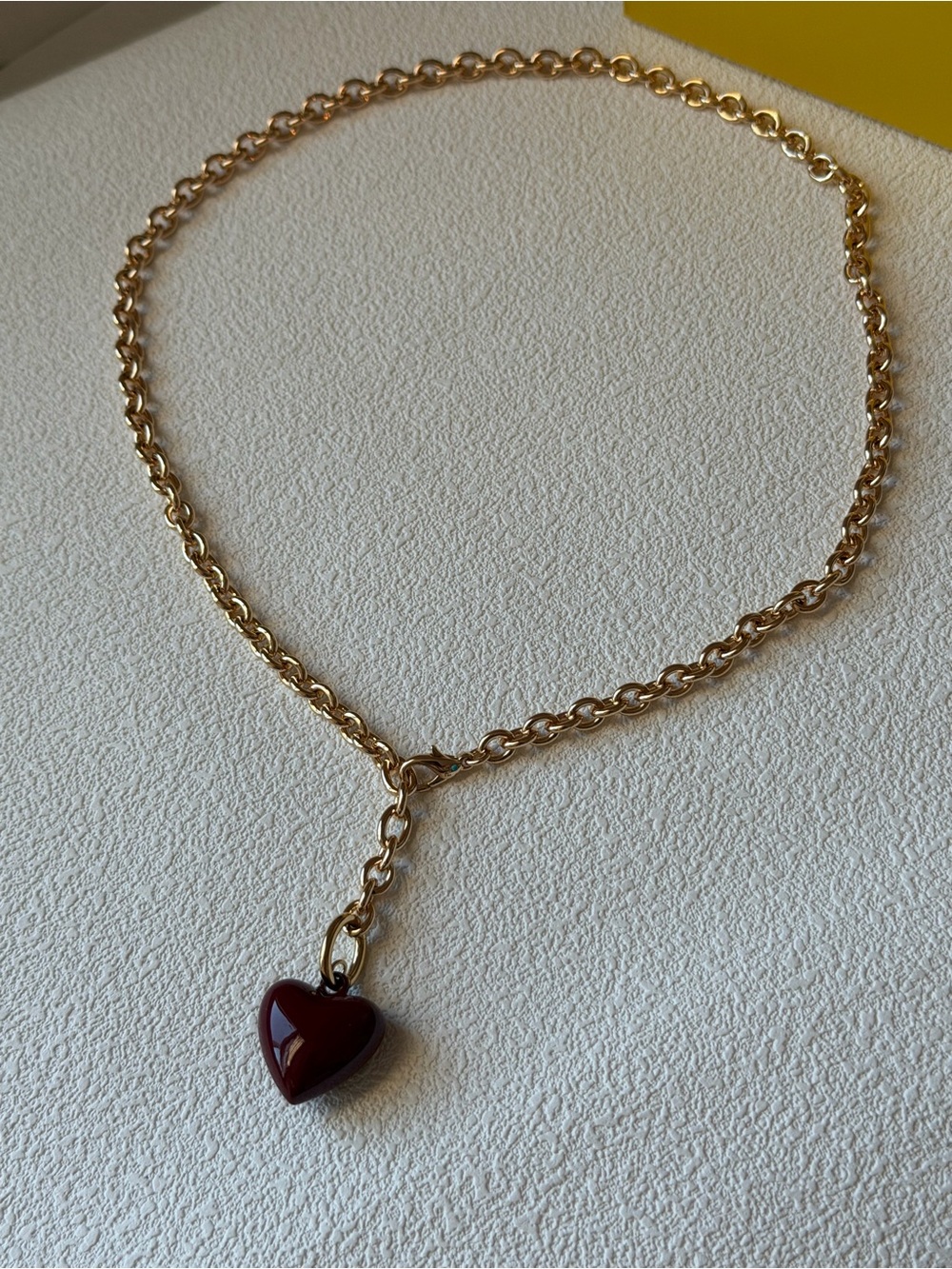 Nwot Roxanne Assoulin small  puffy heart Necklace with Burgundy Heart Pendant